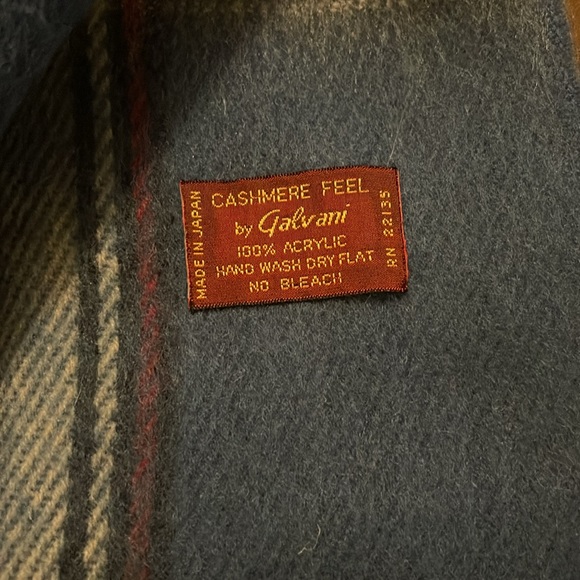 Men’s Flannel Scarf - Picture 2 of 2